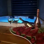 La Vela Luxury