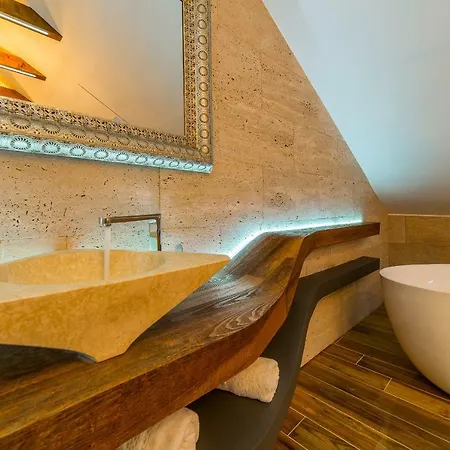 La Vela Luxury Apartmán *